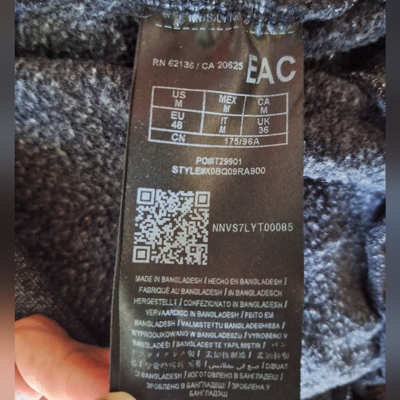 DIY project GUESS hoodie - Picture 10 of 12